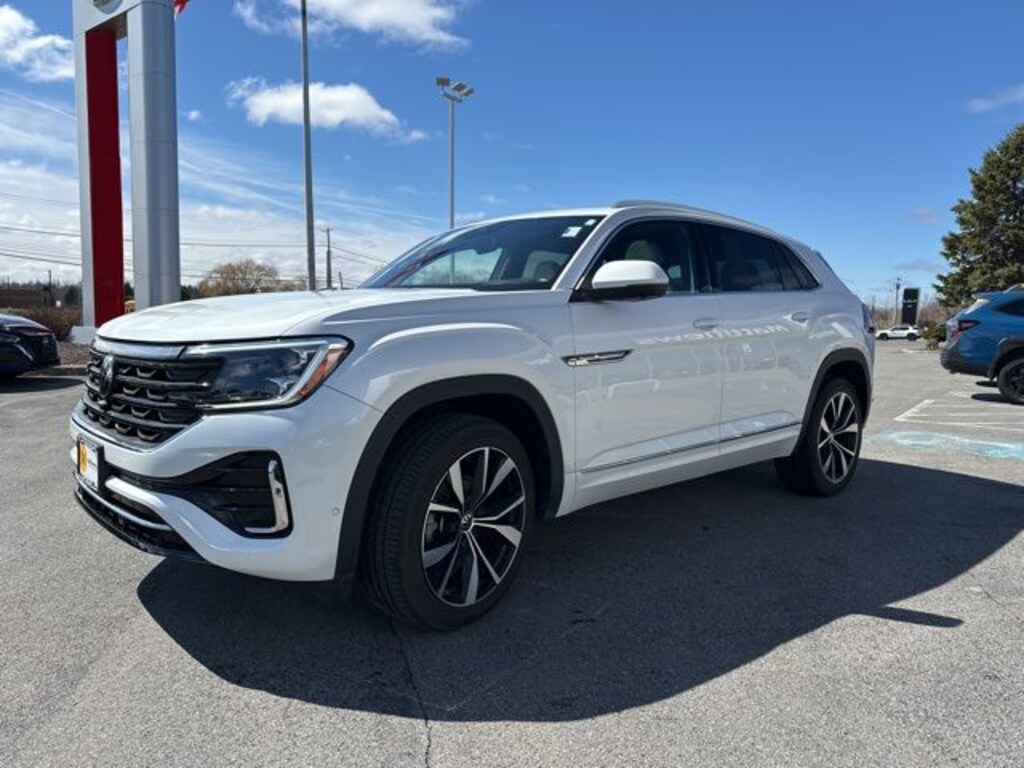 Used 2024 Volkswagen Atlas Cross Sport 2.0T SEL Premium R-Line SUV