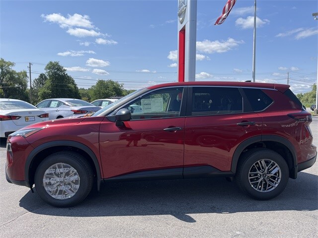 2026 Nissan Rogue S photo 4