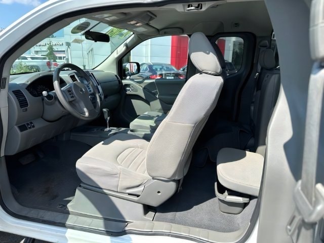 2020 Nissan Frontier S - Photo 17