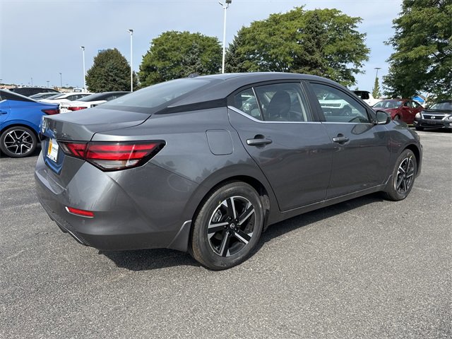 2025 Nissan Sentra SV photo 3