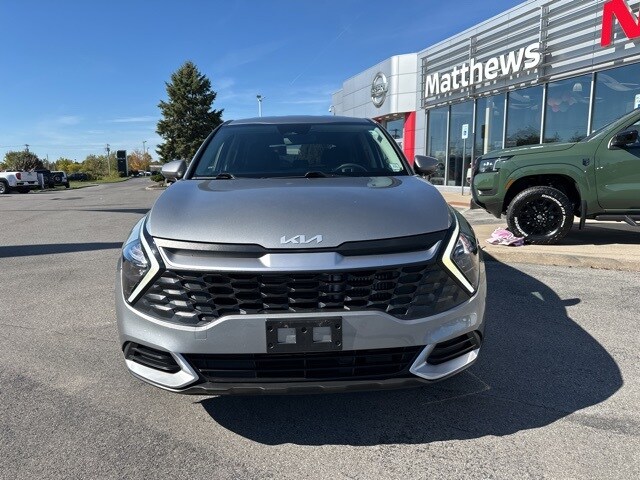 2023 Kia Sportage Hybrid LX photo 2