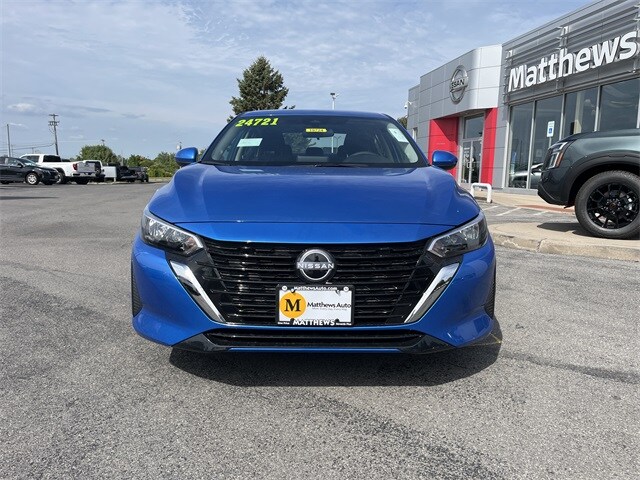 2025 Nissan Sentra SV photo 2