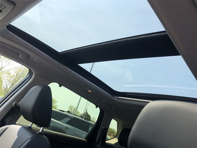 2023 Nissan Rogue SV - Photo 11