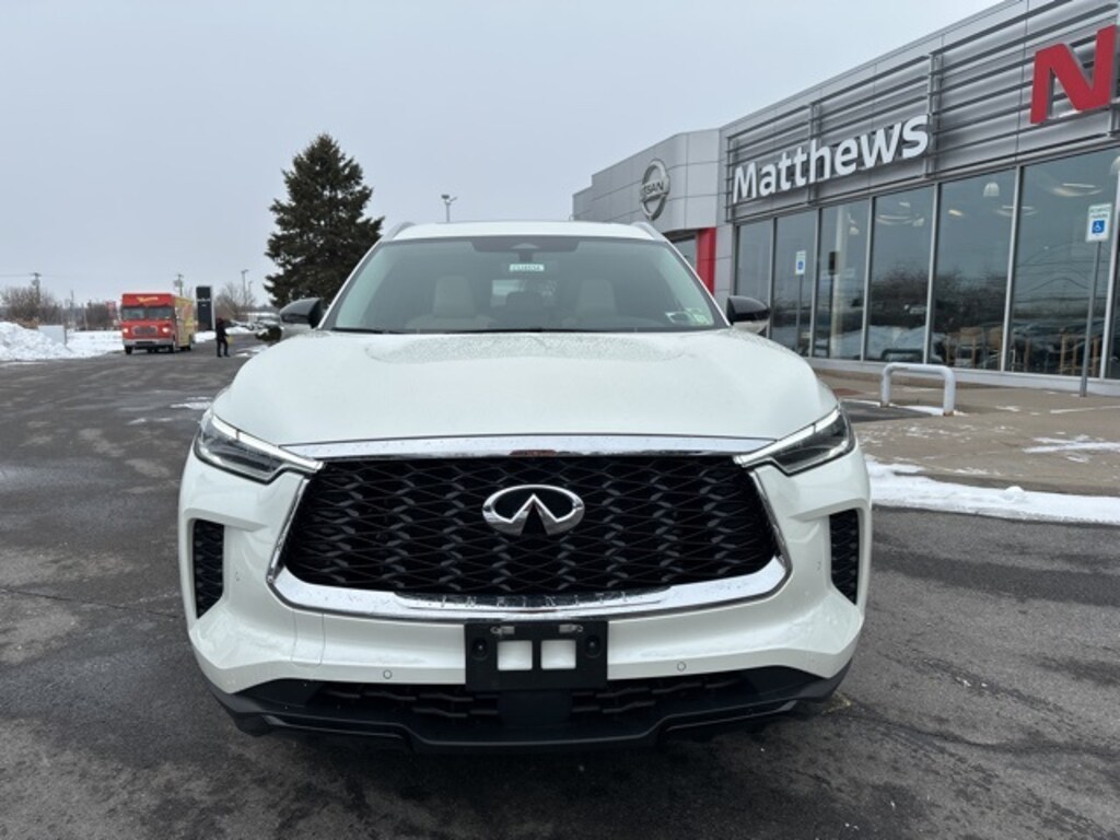 Used 2023 INFINITI QX60 LUXE SUV