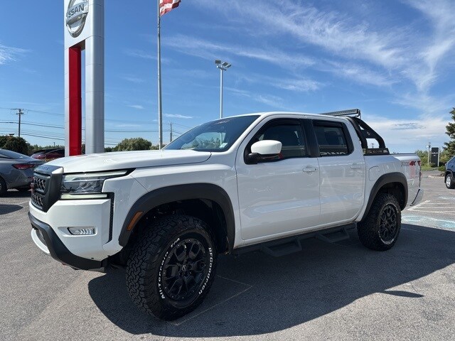 2023 Nissan Frontier PRO-4X photo 4
