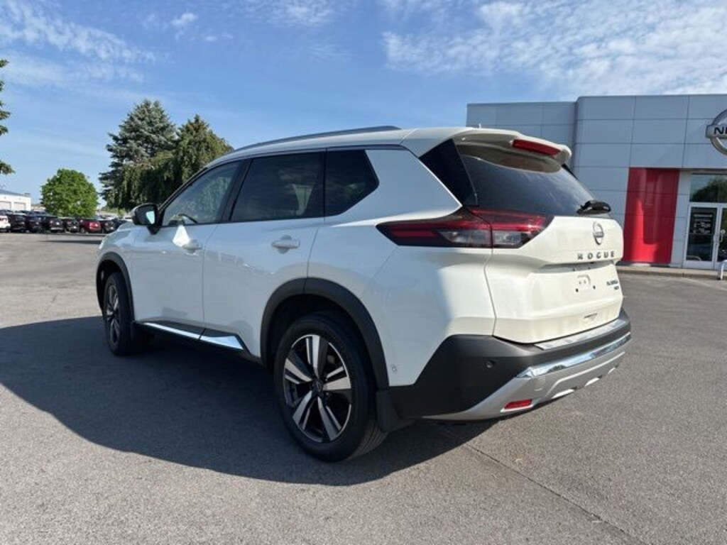 Used 2023 Nissan Rogue Platinum SUV