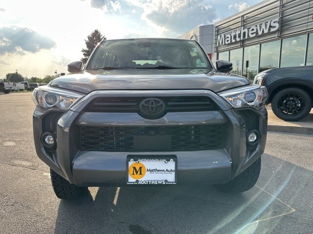 2022 Toyota 4Runner SR5 Premium photo 3