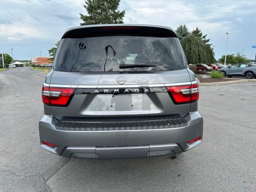 Used 2022 Nissan Armada SV SUV