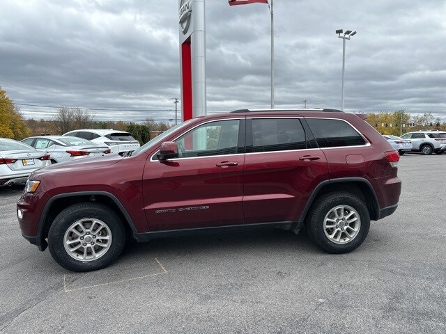 2020 Jeep Grand Cherokee Laredo E photo 3
