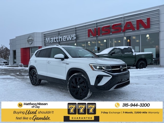 2024 Volkswagen Taos SEL's photo