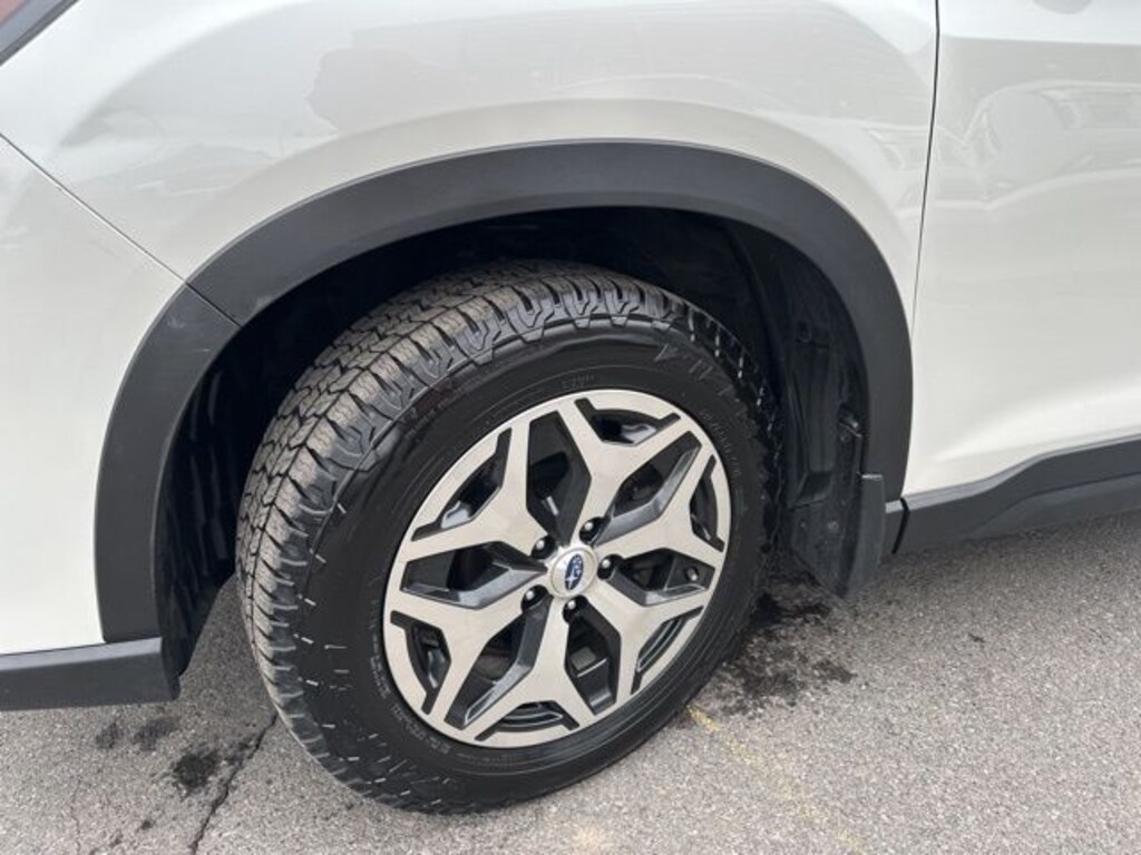 Used 2023 Subaru Forester Premium SUV
