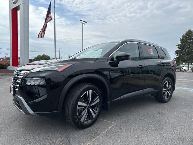 2024 Nissan Rogue SL photo 4