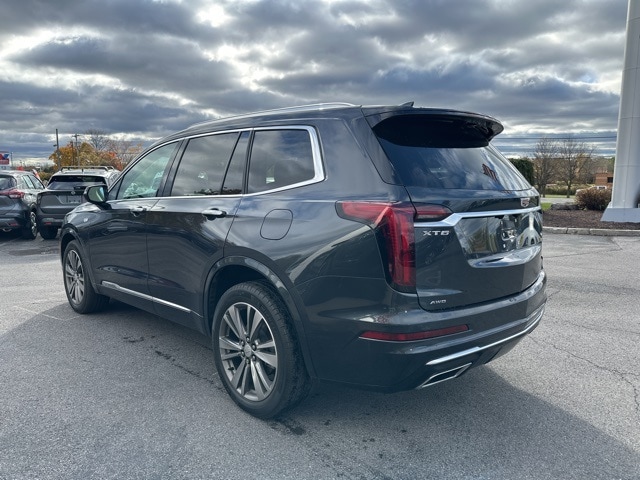 2021 Cadillac XT6 Premium Luxury photo 3
