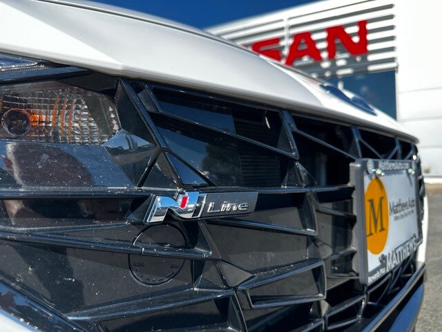 2023 Hyundai Elantra N Line photo 3