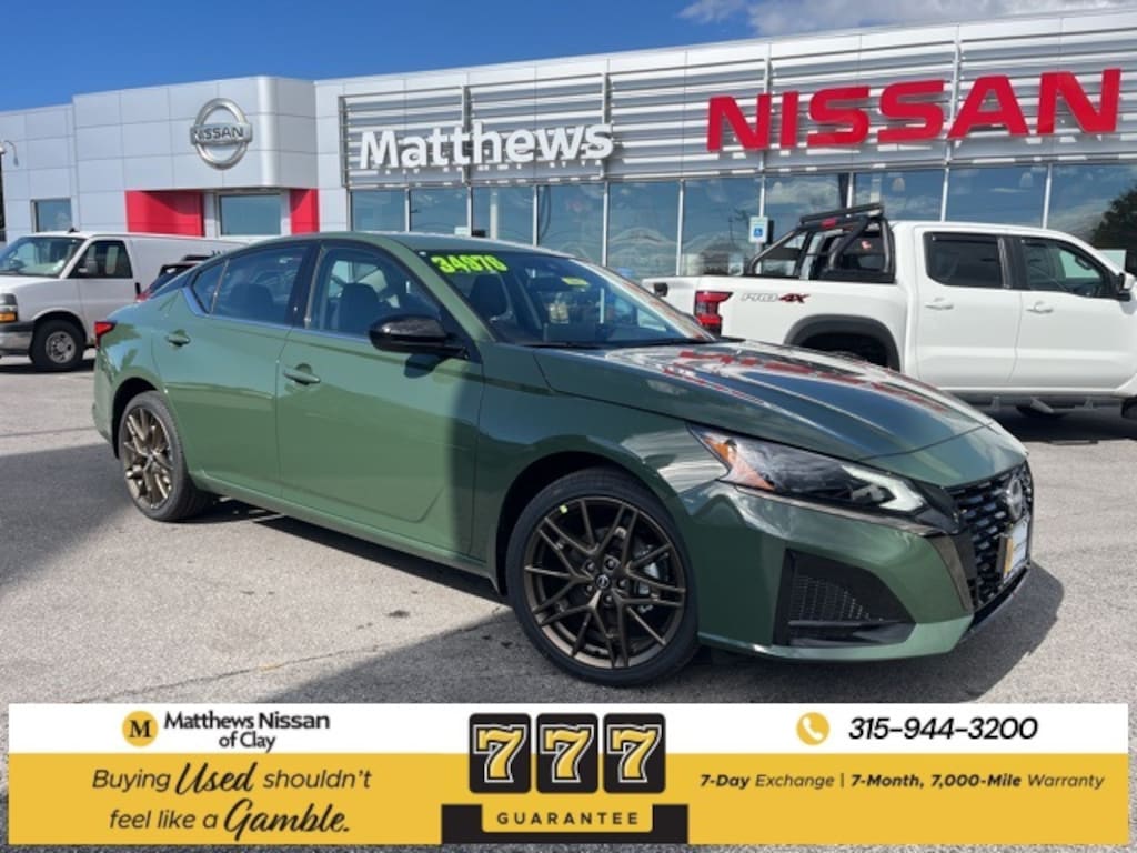 New 2025 Nissan Altima SR Sedan