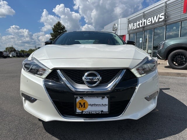 2016 Nissan Maxima SL photo 2