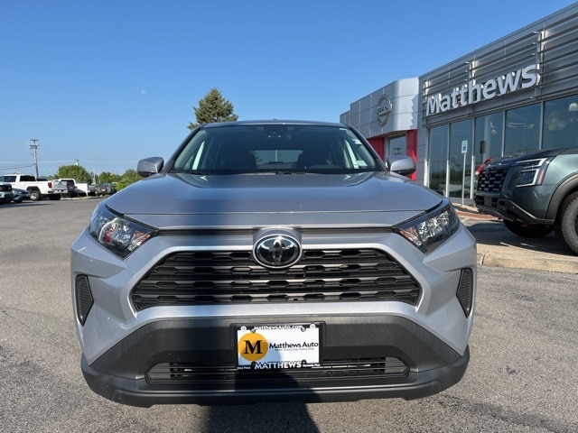 Used 2022 Toyota RAV4 LE with VIN 2T3G1RFV1NC293608 for sale in Northfield, Minnesota