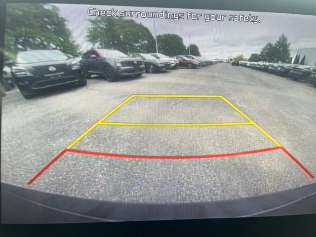 Additional photo of vehicle.
