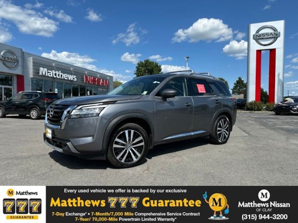 Used 2024 Nissan Pathfinder Platinum SUV