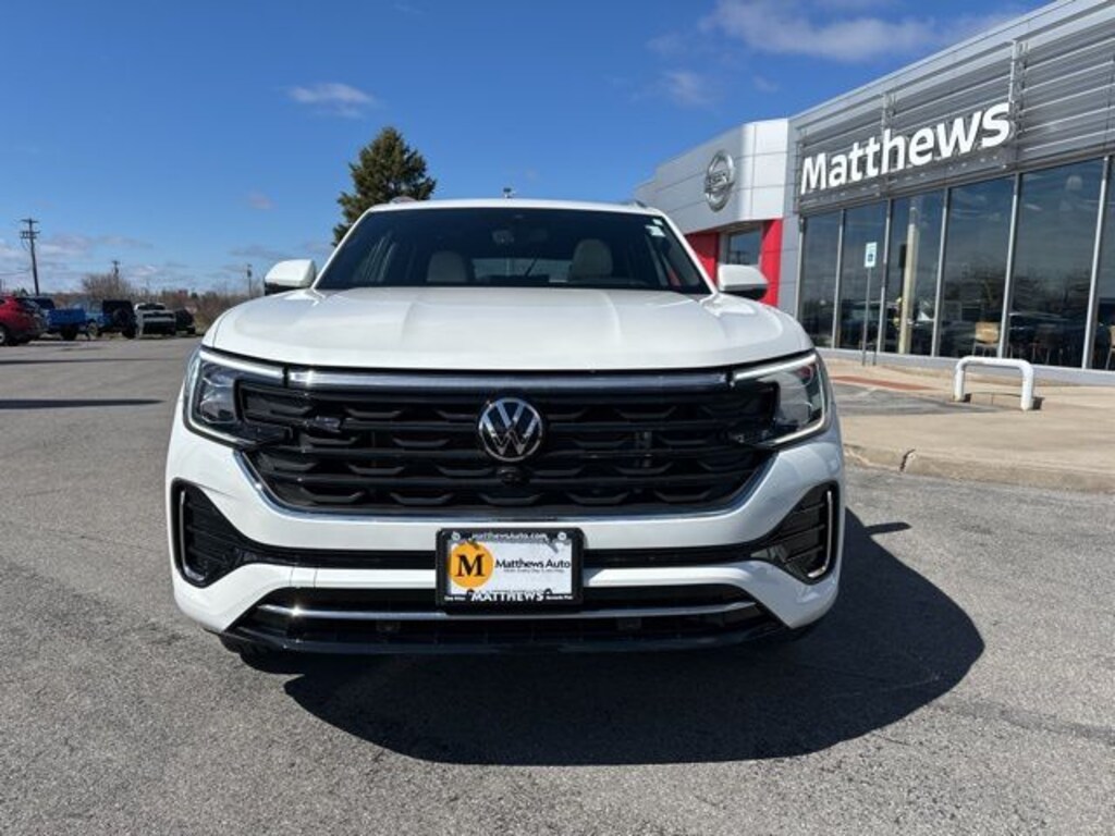 Used 2024 Volkswagen Atlas Cross Sport 2.0T SEL Premium R-Line SUV