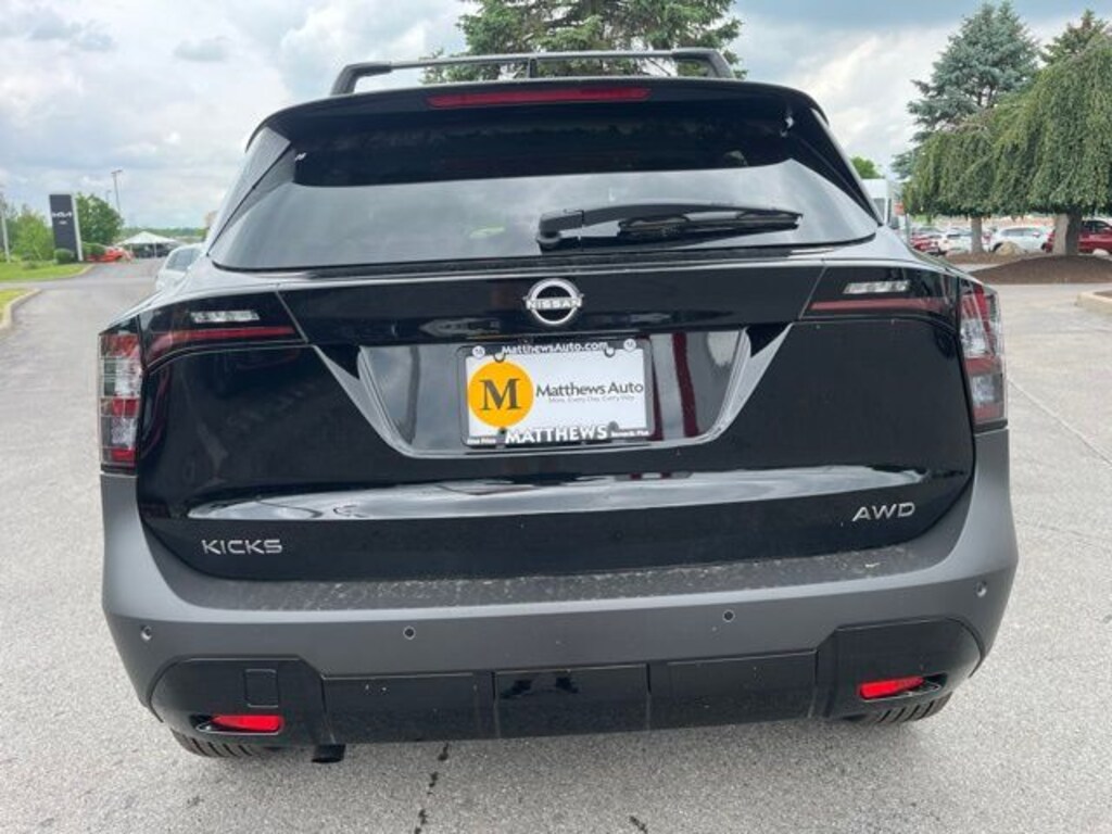 New 2026 Nissan Kicks SV SUV