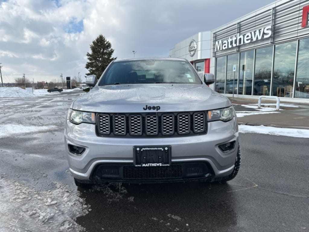 Used 2018 Jeep Grand Cherokee Laredo 4x4 SUV
