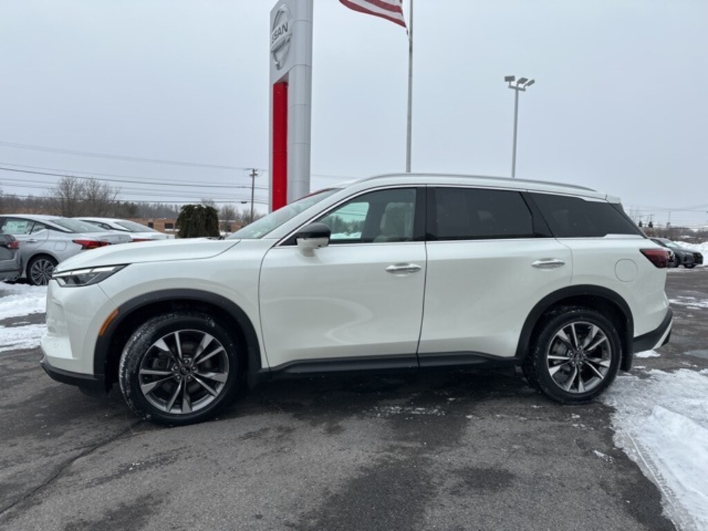 Used 2023 INFINITI QX60 LUXE SUV