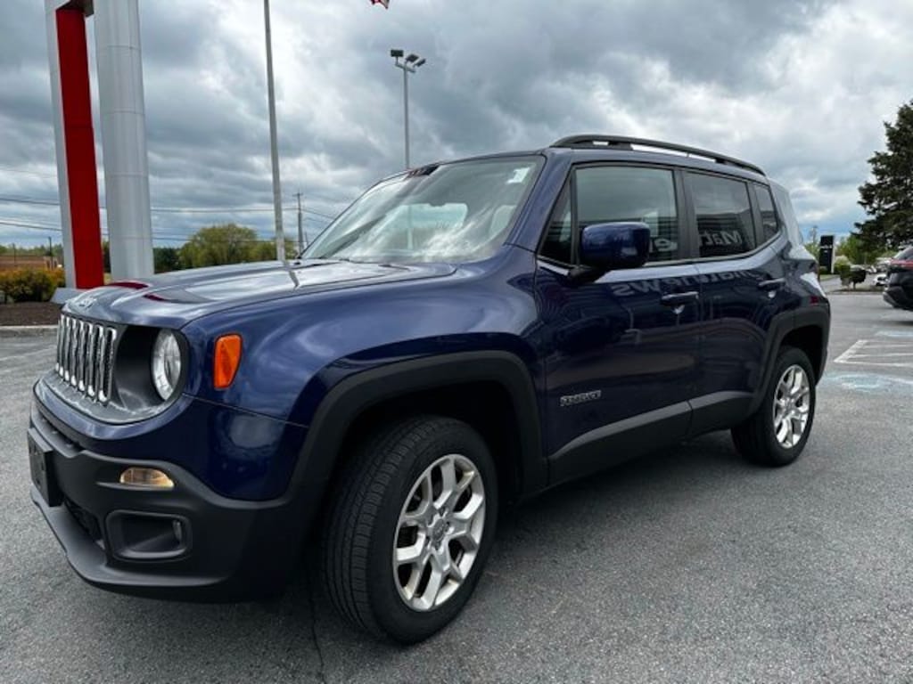 Used 2017 Jeep Renegade Latitude 4x4 SUV