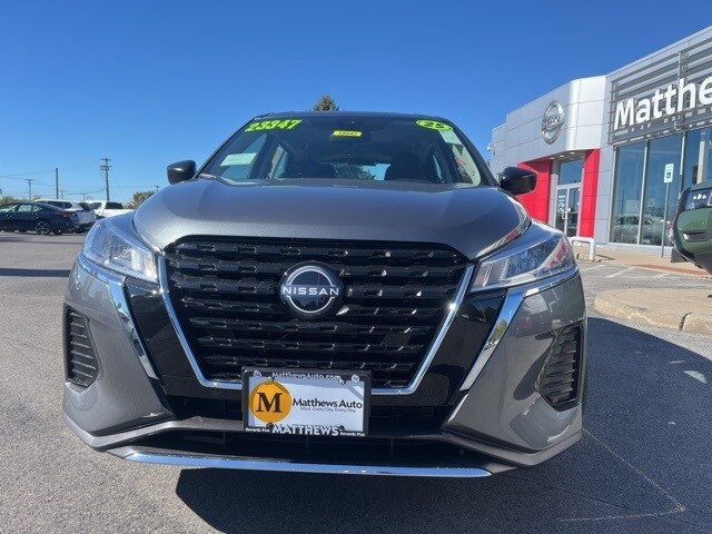 2025 Nissan Kicks Play S photo 2