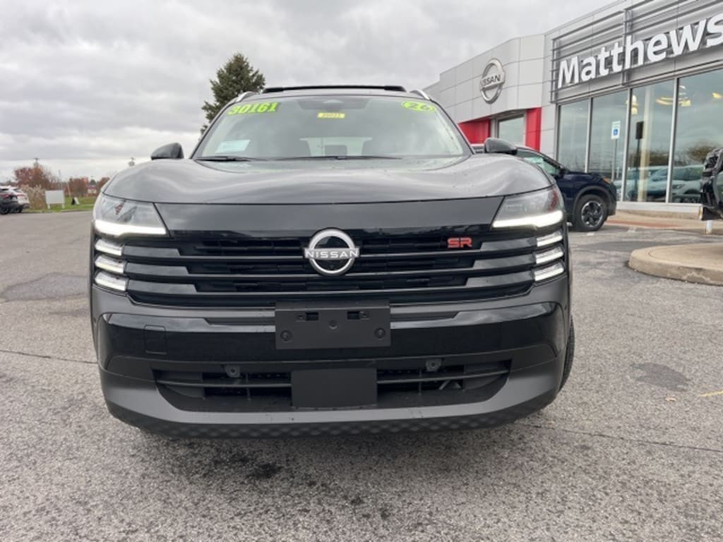 New 2026 Nissan Kicks SR SUV