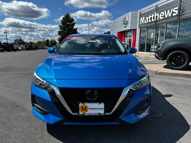 2022 Nissan Sentra SV photo 2