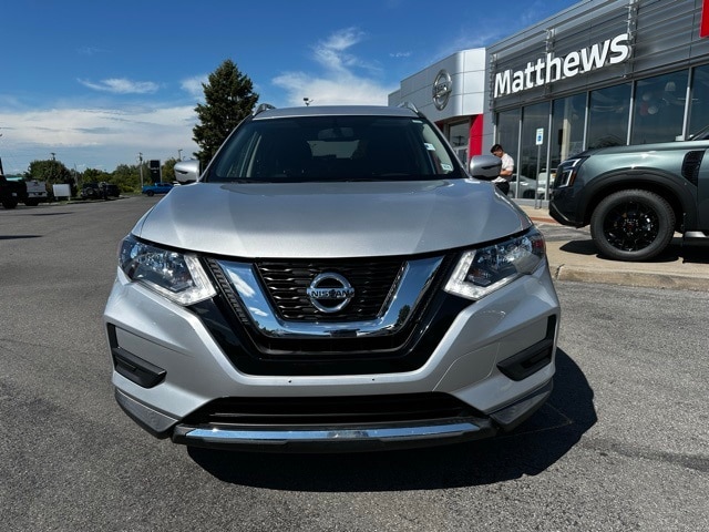 Certified 2017 Nissan Rogue SV with VIN KNMAT2MV4HP514448 for sale in Liverpool, NY