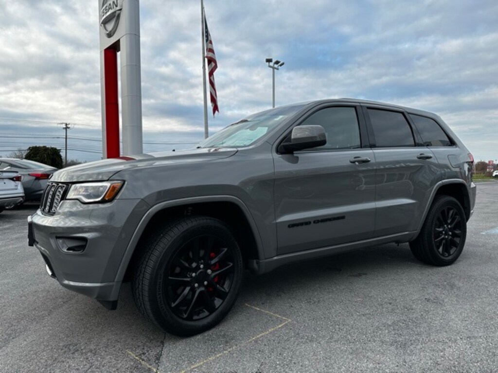 Used 2020 Jeep Grand Cherokee Altitude SUV