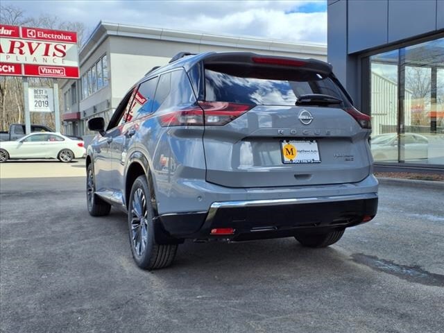 2025 Nissan Rogue Platinum photo 4
