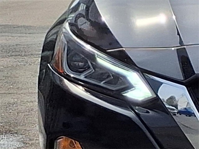 2022 Nissan Altima 2.5 SV photo 3