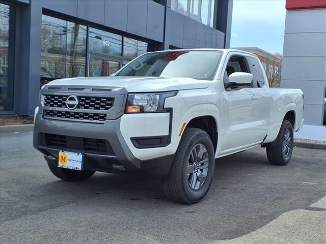 2025 Nissan Frontier SV photo 3