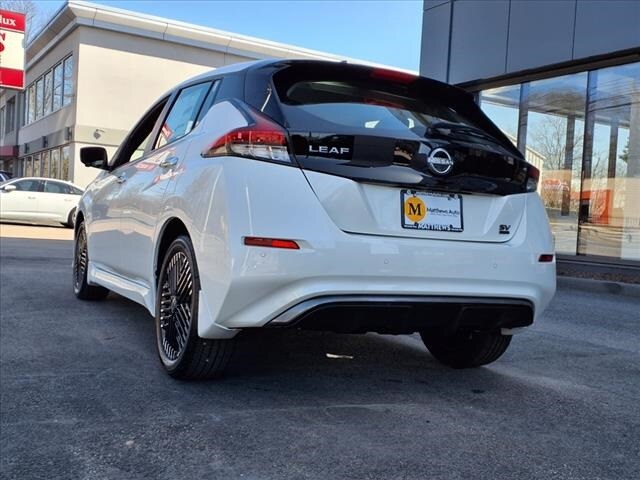 2024 Nissan Leaf SV Plus photo 4