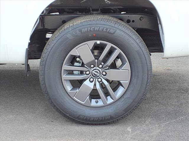 2025 Nissan Frontier SV photo 4