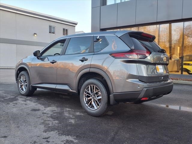 2025 Nissan Rogue S photo 4