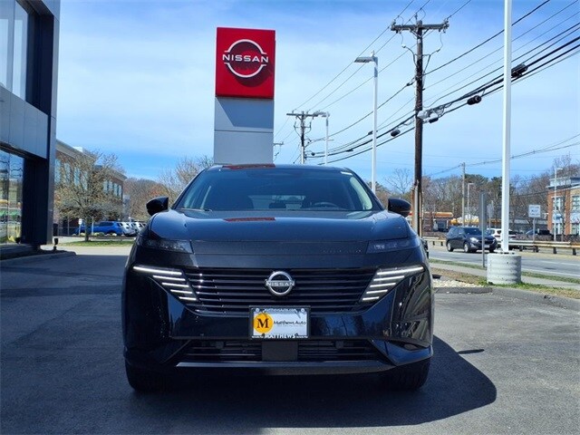 2025 Nissan Murano Platinum photo 2