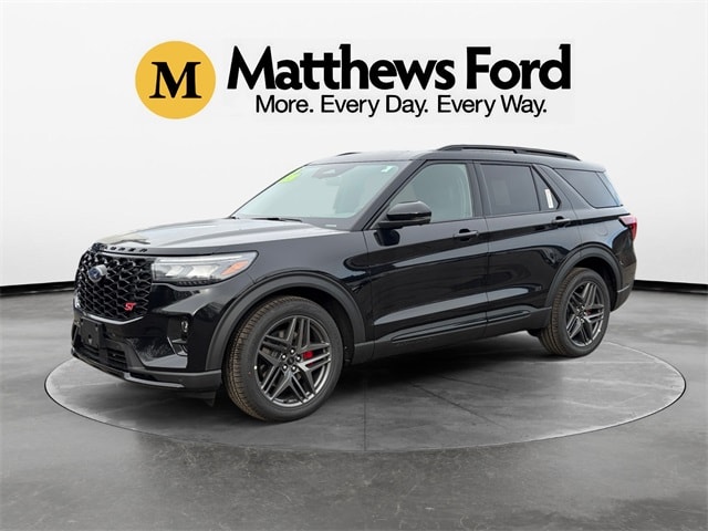 2025 Ford Explorer ST's photo