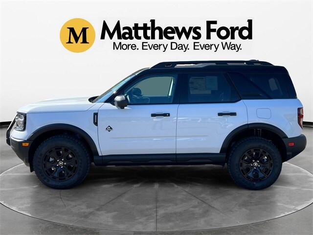 2025 Ford Bronco Sport Outer Banks photo 2