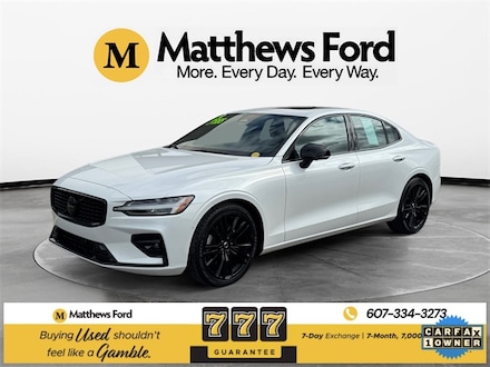 2024 Volvo S60 B5 Plus Black Edition Sedan