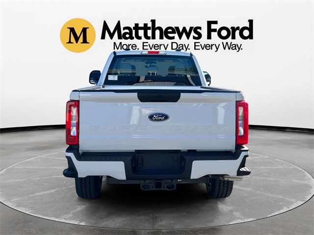 2026 Ford F-250 XL photo 4