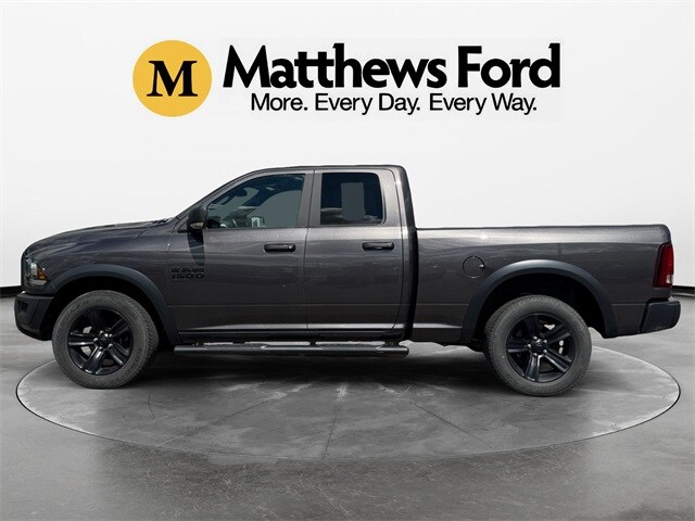 2022 Ram 1500 Classic SLT photo 2