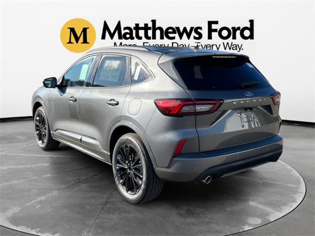 New 2025 Ford Escape ST-Line Elite SUV