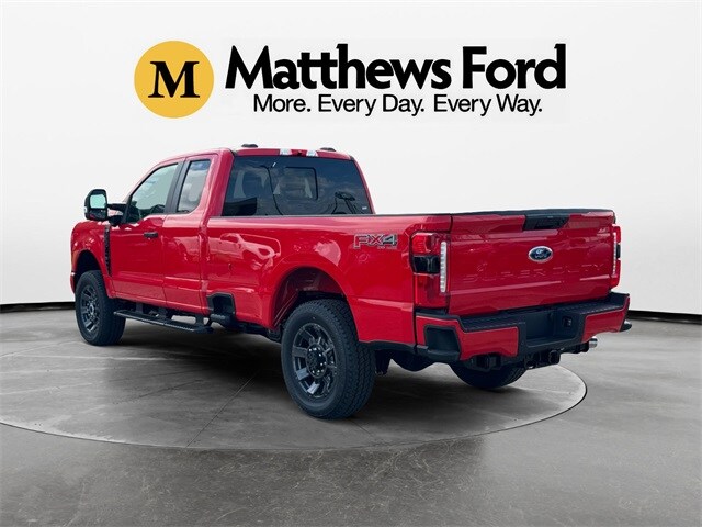 2025 Ford F-250 XL photo 3