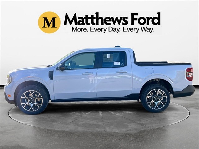 2025 Ford Maverick Lariat photo 2