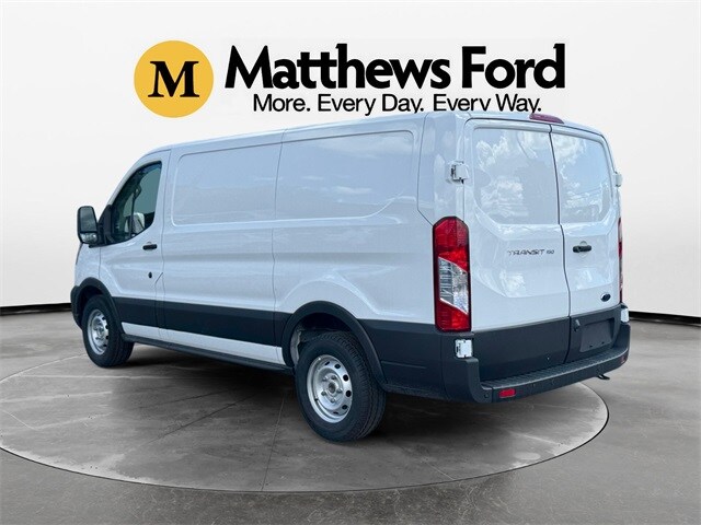 2025 Ford Transit Cargo Van photo 3