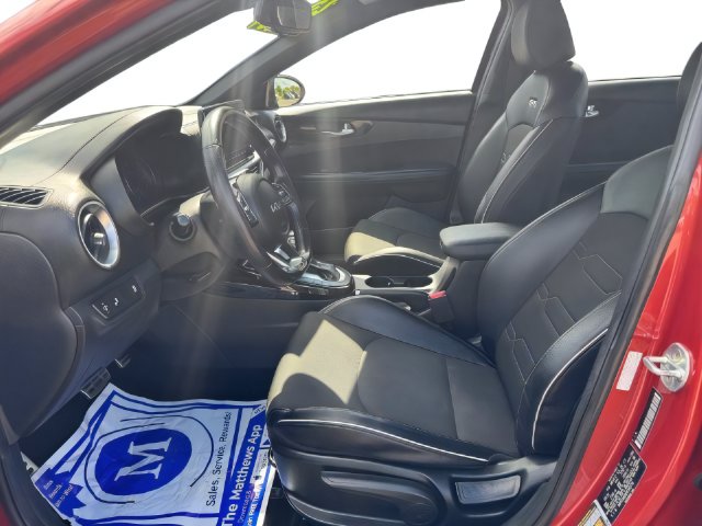 Additional photo of vehicle.